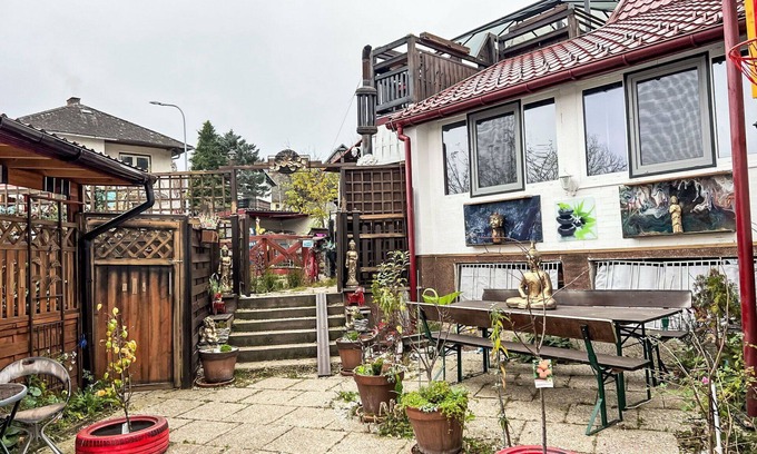Drassmarkt Apartment | Nice apartment for 6 people with WIFI, TV, patio, pets allowed and parking