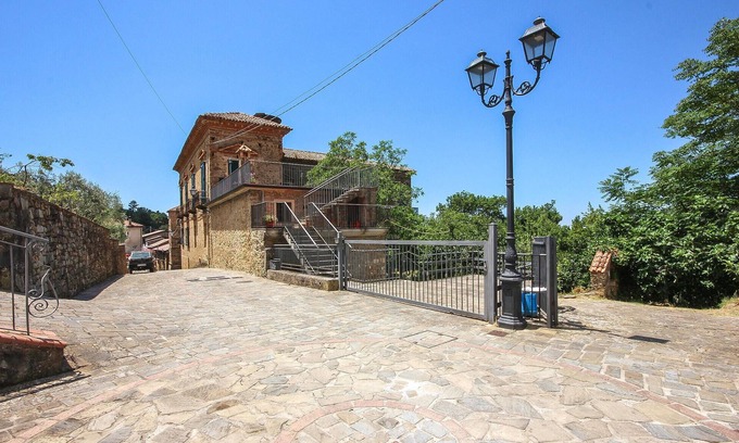 Serramezzana Apartment | Nice apartment in Serramezzana with WiFi