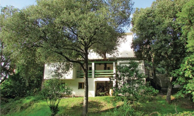 Sagone Apartment | Nice Apartment In Sagone With Kitchen