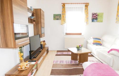 Emsetal Apartment | Nice Apartment In Waltershausenfischb
