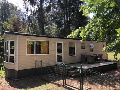 Wechelderzande Ski Chalet | Nice chalet with deck, in the Antwerp Kempen