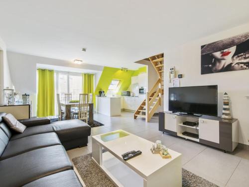 Blankenberge Apartment | Nice duplex located in the market square