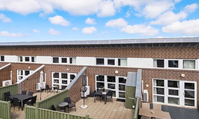 Bork Havn House | Nice home in Hemmet with sauna