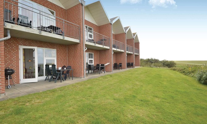 Emmerlev House | Nice home in Højer with kitchen