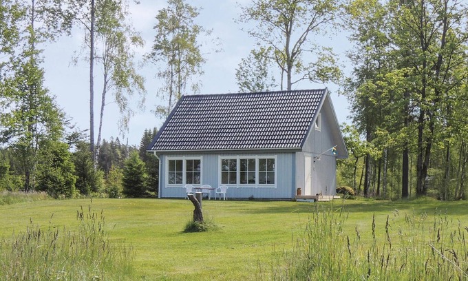 Hyltebruk House | Nice home in Hyltebruk with lake view