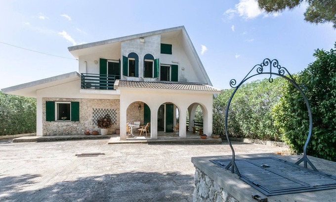 Montagna House | Nice Home in Noto With Wifi and 3 Bedrooms