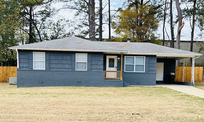 Center Point House | Nice Home in Quiet Neighborhood!