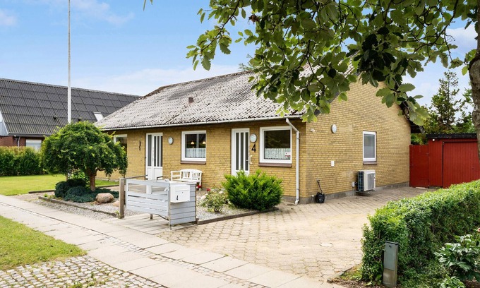 Ringkøbing-Skjern Municipality House | Nice home in Skjern with WiFi