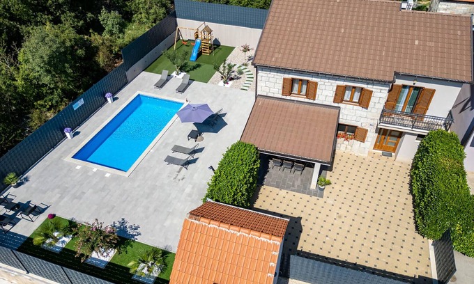 Imotski House | Nice home in Vinjani donji