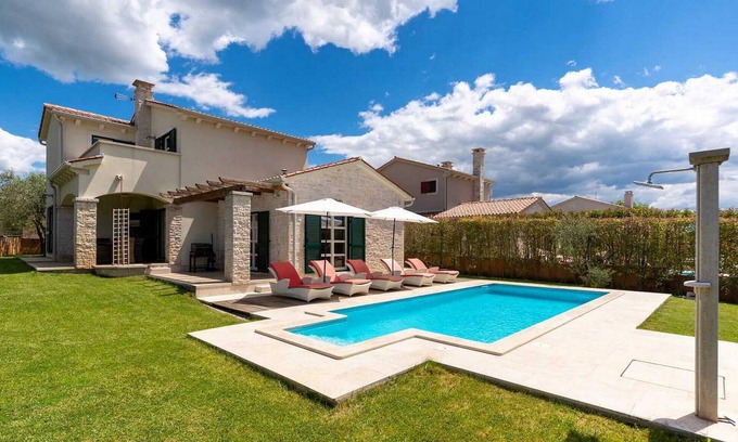Lasici House | Nice home in Vizinada