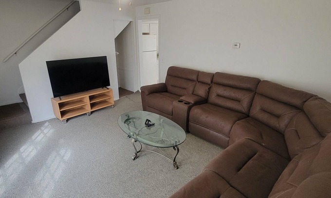 Westland House | Nice private unit in duplex home.