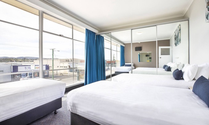 Derwent Park Hotel | Nightcap at Carlyle Hotel