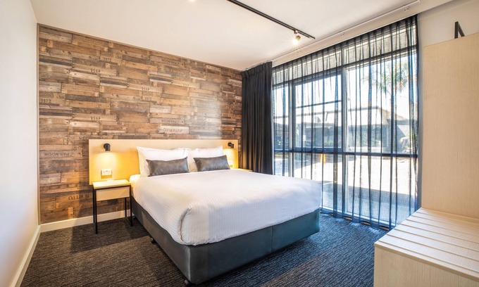 Laverton North Hotel | Nightcap at Westside Hotel