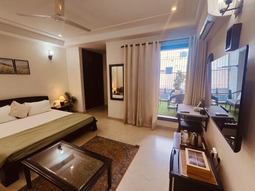 New Delhi House | Niro GK2