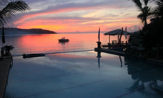 Puerto Galera Hotel | Nirvana Resort