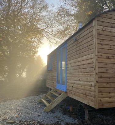 Trewen Ski Chalet | Noahs Ark Shepherds Hut