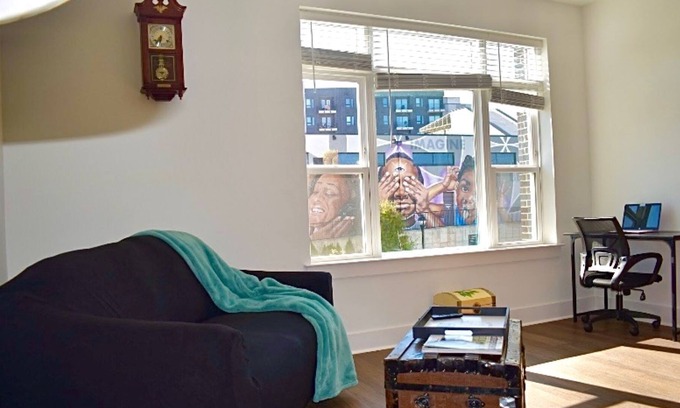 NoDa Apartment | NoDa Davidson street & 36th street walk to street venues & 5 mins to uptown!