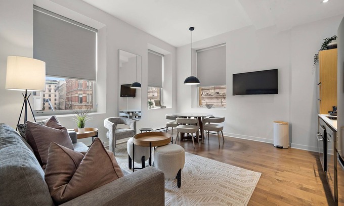 International District Apartment | Nomade MTL, Old MTL, Modern 2BR 1BA Apt in Heart of the City