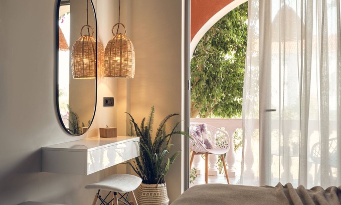 Kalamaki House | Nomas Living