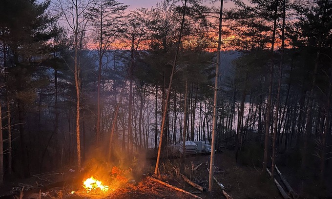 Nebo House | Non-smoking lake house with private beach, dock and kayaks