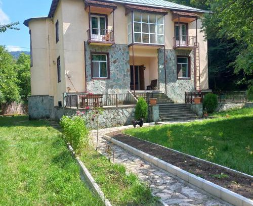 Ararat House | Noor Dilijan