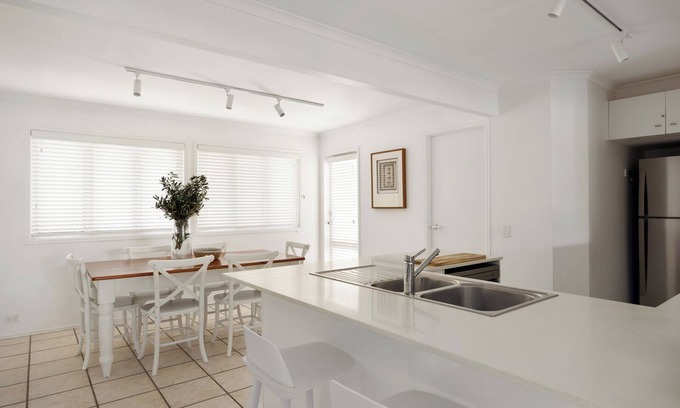 Noosaville Apartment | Noosa River Resort Apartment on Gympie Terrace