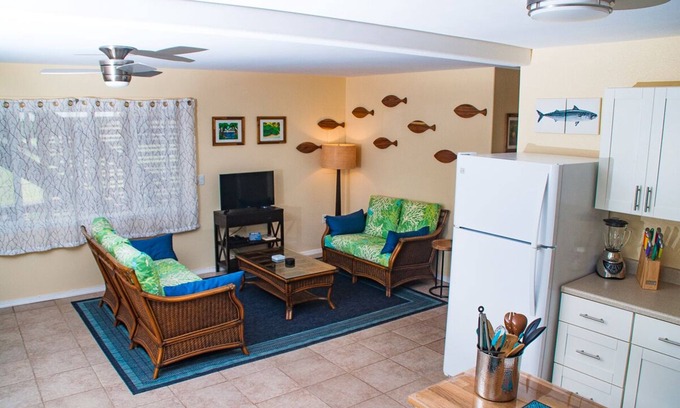 Pupukea House | Northshore Pupukea Getaway up the hill from the best beaches on of Oahu