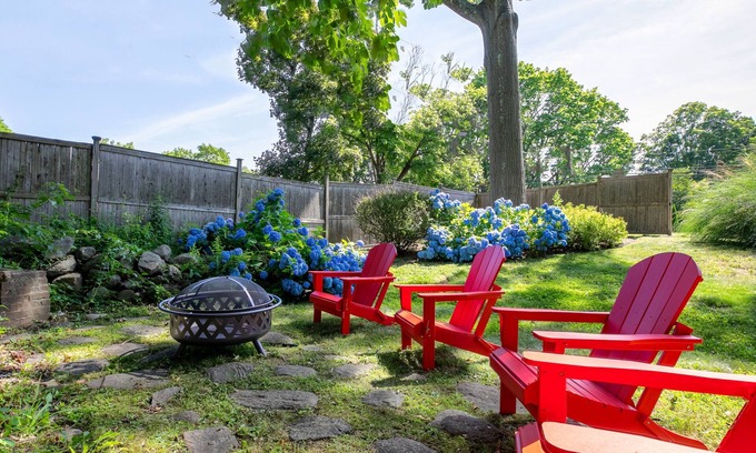 Norwalk House | Norwalk/Westport Border, Near Beach, w/Fire Pit, 60 Min to NYC