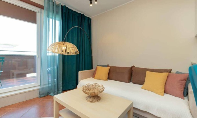 Emaus Apartment | Noskowskiego 15 | Charming Apartment | Terrace