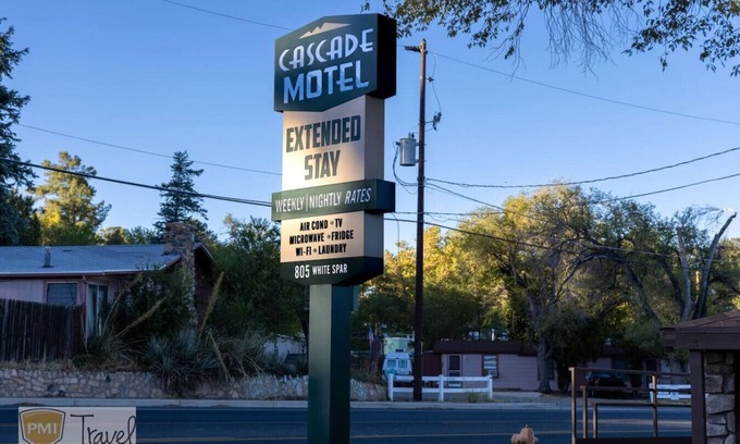 Prescott Hotel | Nostalgic Motel Vibes *Cozy Rooms * WIFI *Room 2