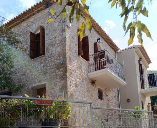 Kiparissia Apartment | Nostos Old Town