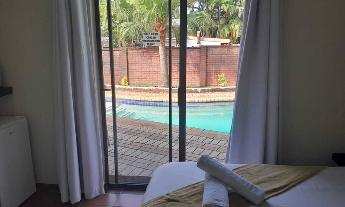 Meer En See Bed & Breakfast | Nqabanqaba B&B
