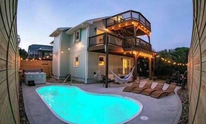 Emerald Isle House | nTranquil 4th Row Ocean View w Pool & Hot Tub . Book Your Dream Oasis Now!