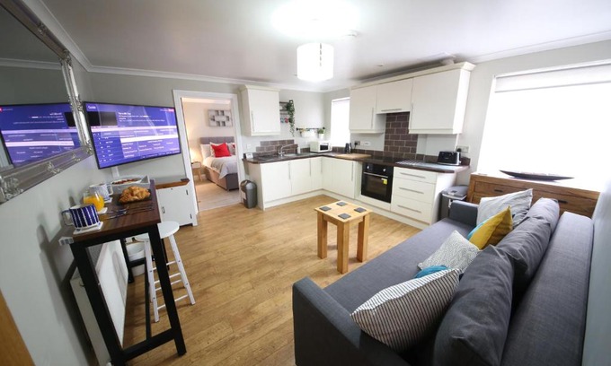 Exeter Apartment | Number 4