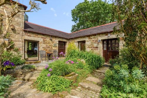 Bodmin House | Nuthatch