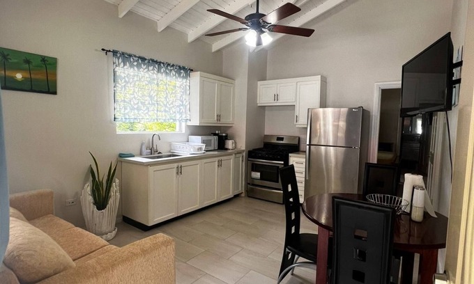 Soufriere Quarter Apartment | Nutmeg Hill Villa (1 Bedroom)