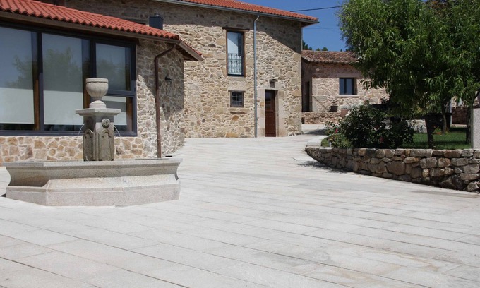 Bolmente Apartment | O Muiño - Ferrador House (Ribeira Sacra)