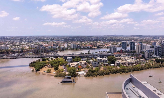 Brisbane Central Business District Apartment | Oaks Brisbane Aurora Suites
