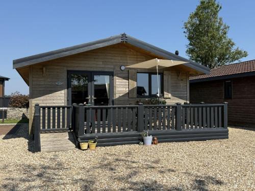 Combpyne House | Oakwood 1