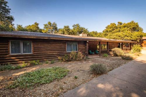 Nipomo House | Oakwood Lodge