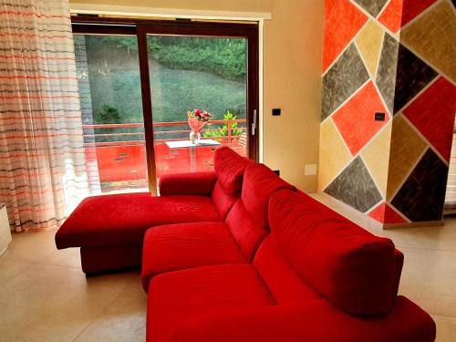 Mombercelli Apartment | Oasi del Monferrato - appartamento rosso