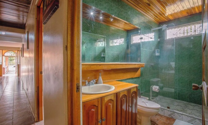 La Fortuna Villa | Oasis 17 - Group Getaway