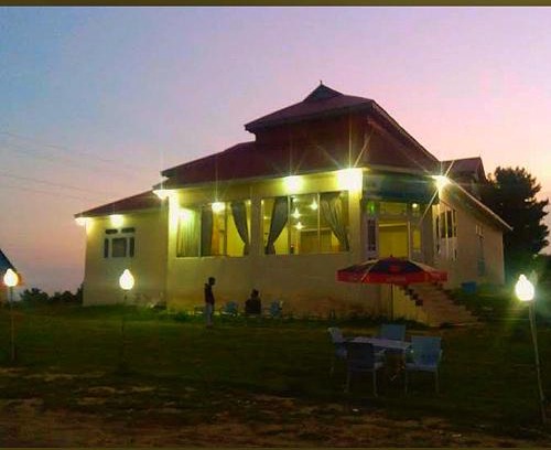 Shogran House | Oasis resort