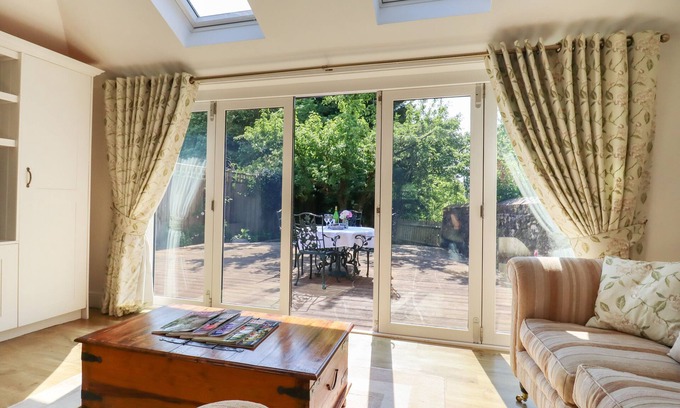 Five Oak Green Cottage | Oast Cottage