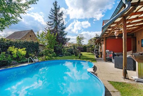 Ruhland Apartment | Obere Ferienwohnung im Nebengebäude