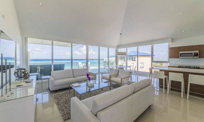 Palm Beach Condo | Oceafront 5 BDR Penthouse like no other in Aruba!