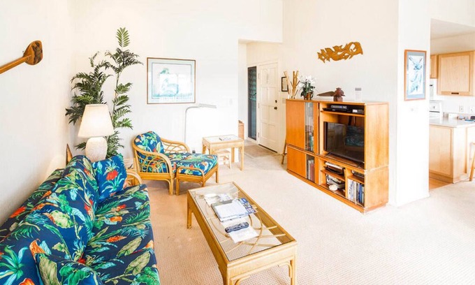 Lihue Condo | Ocean Edge Bliss w/Island Decor, Kitchen Ease, Lanai, Flat Screen, WiFi–Kaha Lani 327