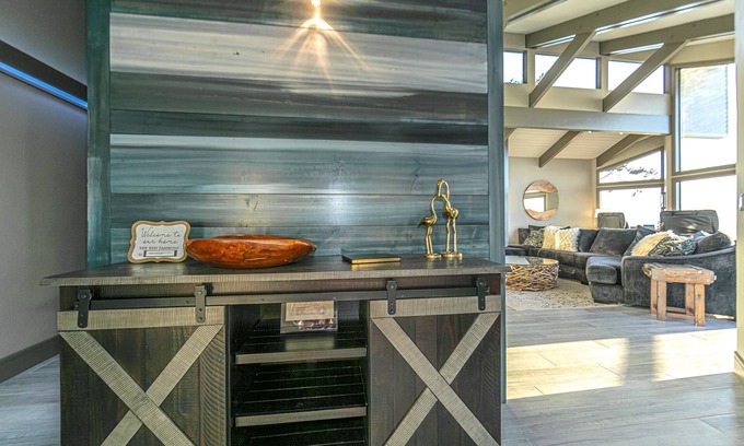 Newport House | Ocean Front Luxury-Best Views-Private beach access- Stunningly renovated