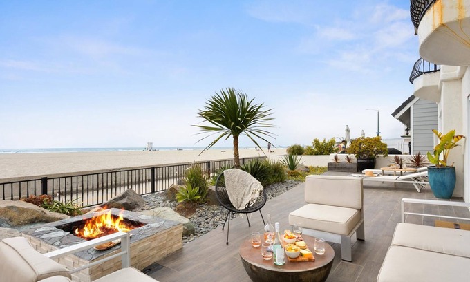 South Mission Beach House | Ocean Front Walk 2 in San Diego