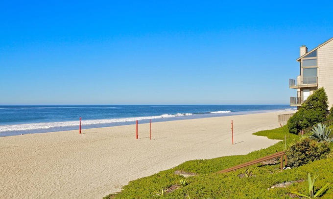 Carlsbad Village Hotel | Ocean Palms Beach Resort